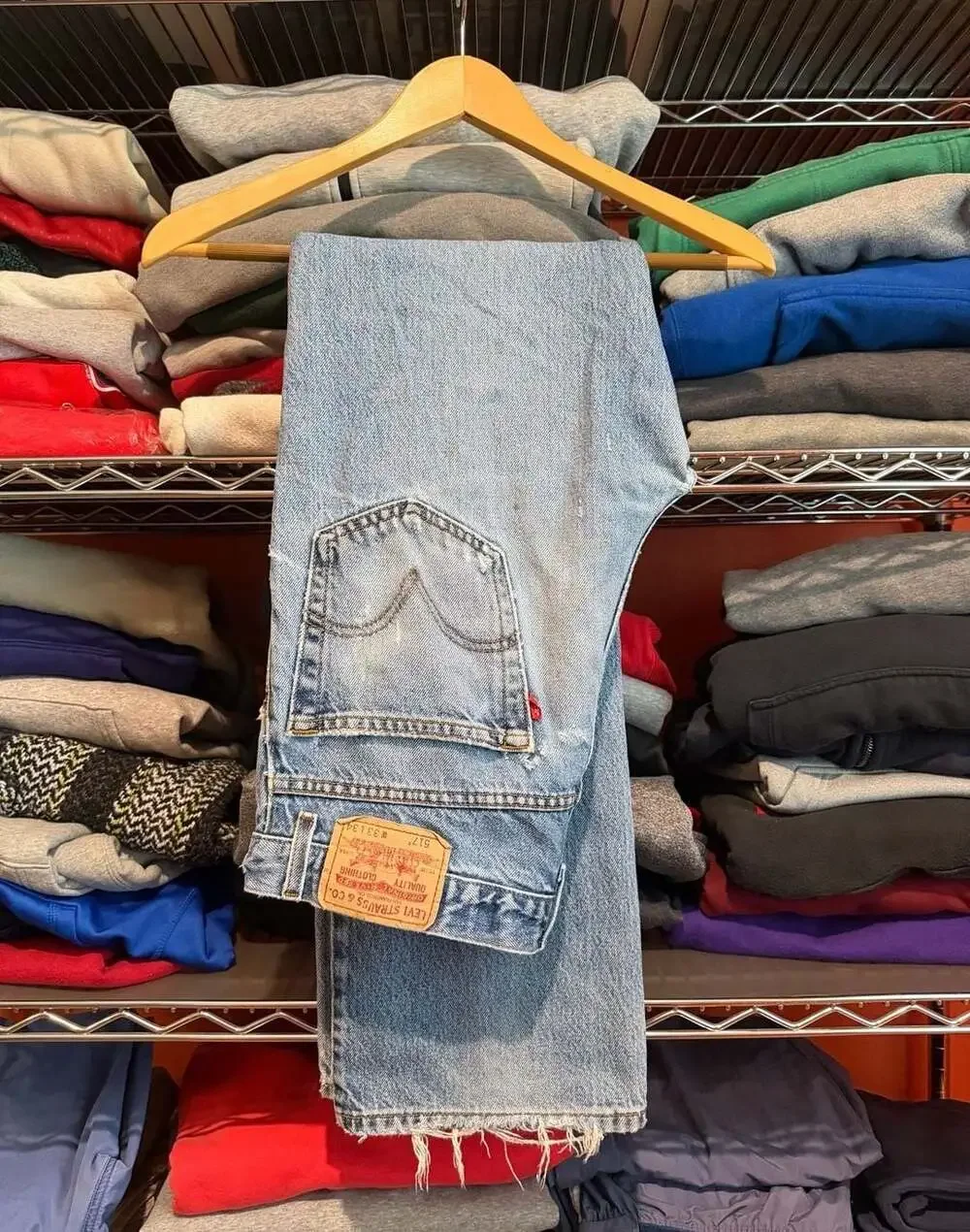 Y2K Levi's 517 Boot Cut Distressed Light Wash Denim Jeans Size 33x34